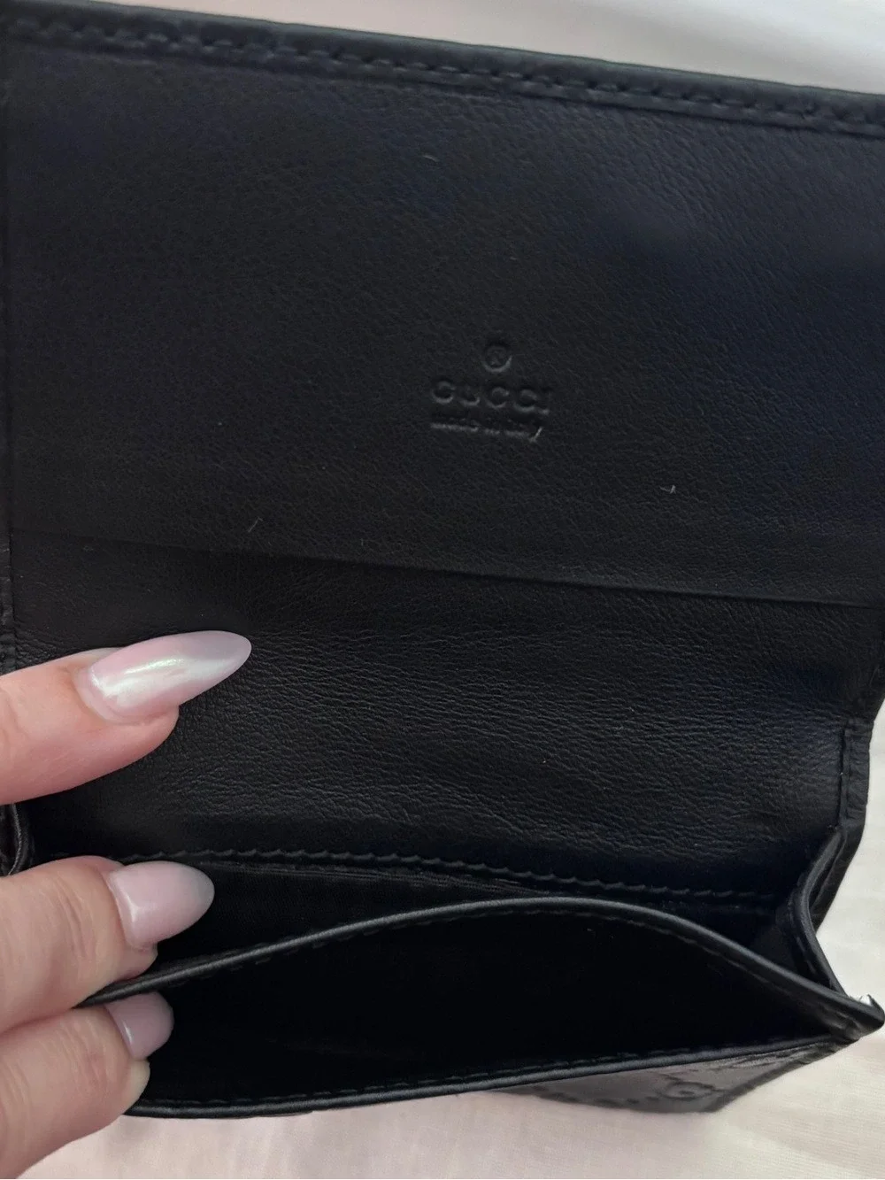 Gucci compact wallet
